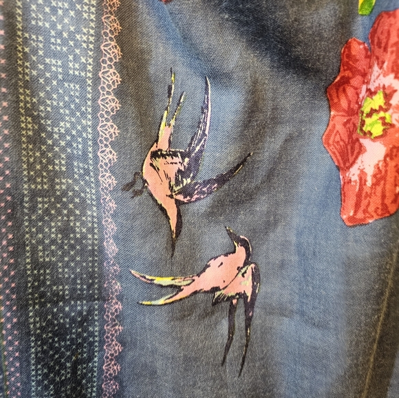 Oilily Wool Floral Patterned Blue Scarf Or Shawl - Picture 6 of 7